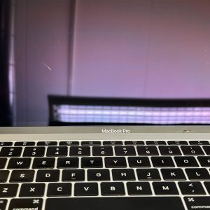 MacBook Pro 13-tum Retina 2017 i5 8GB 256GB SSD Silver